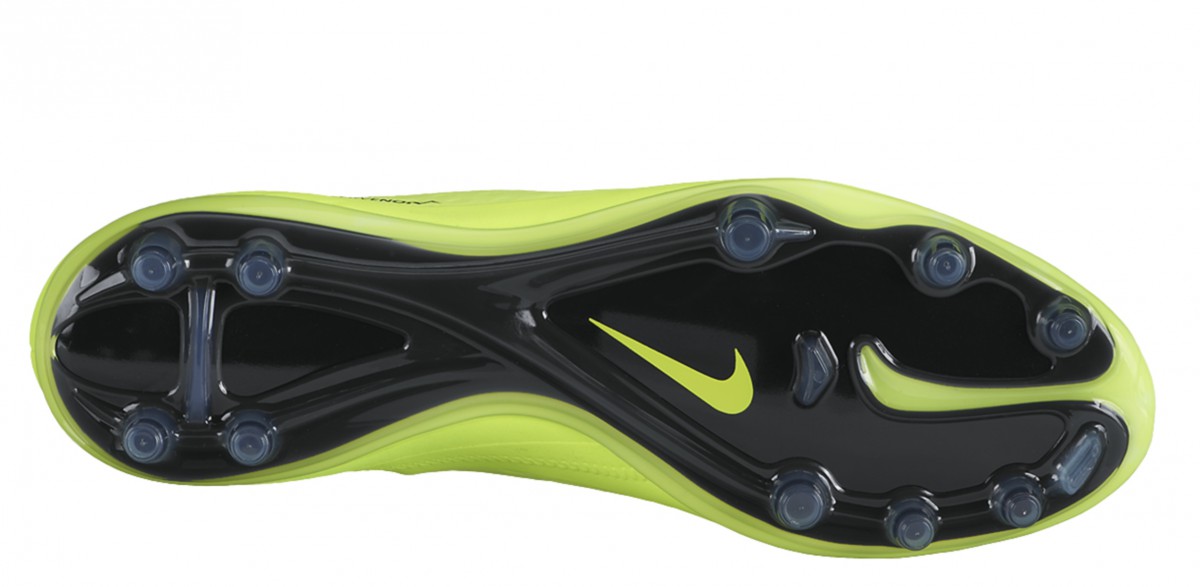 nike hypervenom neon