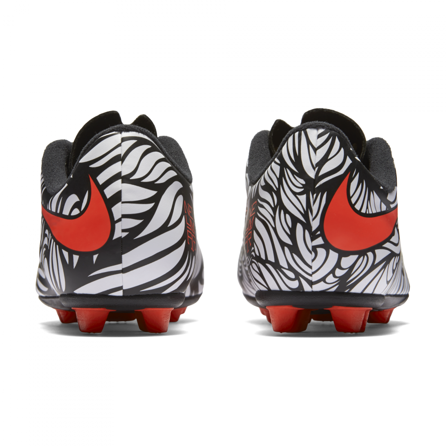 white orange nike air max