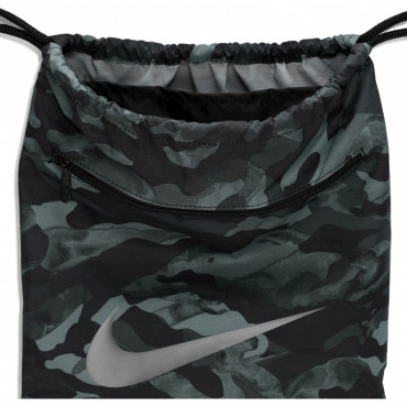NIKE BRASILIA 9.0 VAK - Maskáčová č.4